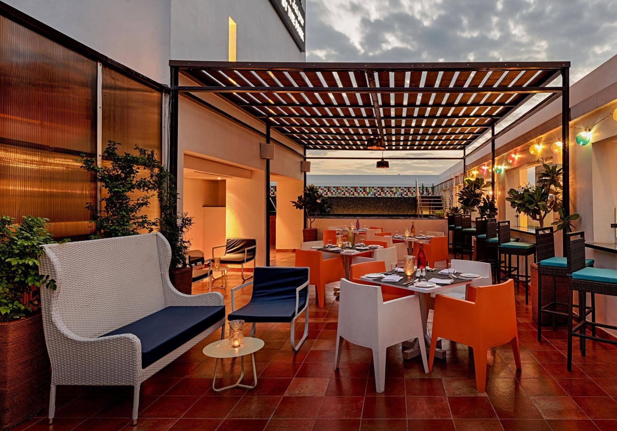 Zone By The Park , Bani Park Jaipur Hotel Екстериор снимка